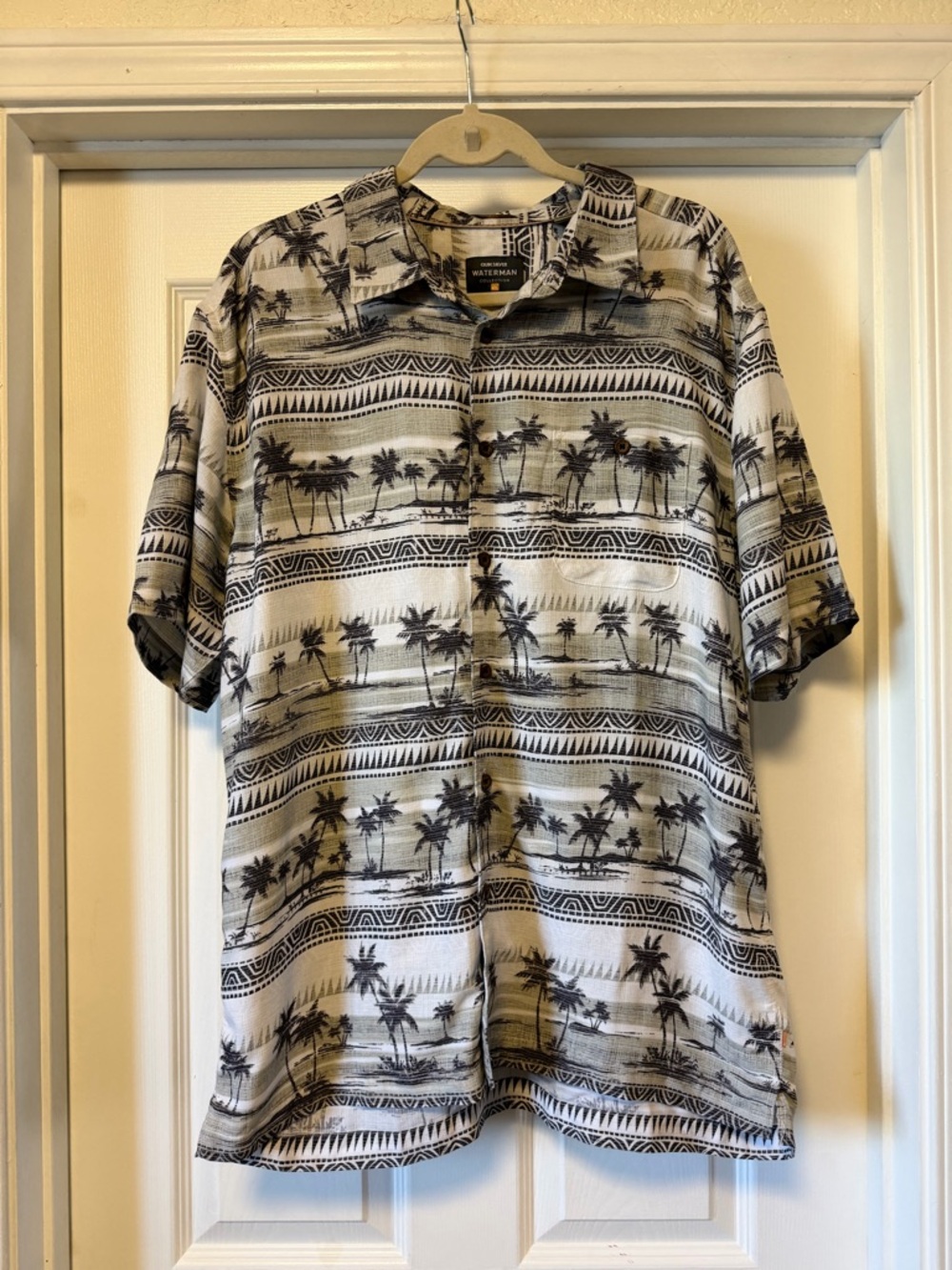 Quicksilver Waterman Collection Camp Shirt - Aloha Hawaiian Gray/Beige - Size L